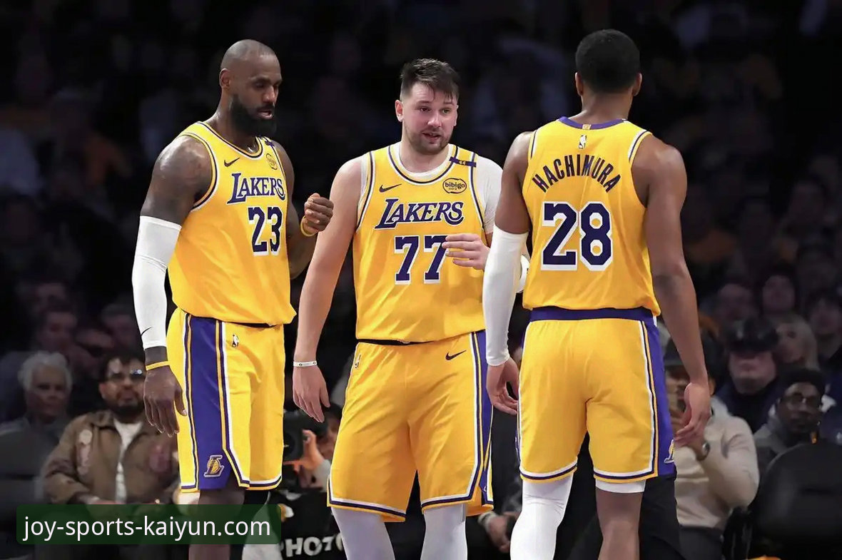 NBA焦点战最新动态：湖人三巨头火力全开，客场力克步行者